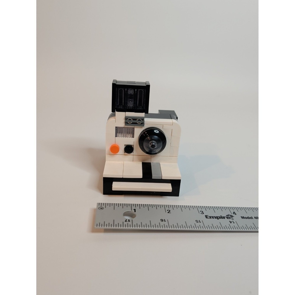 Custom LEGO Polaroid Camera MOC‎ – Mini Instant Camera Build – Retro Display